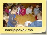 Hamupipőkék magvakat válogatnak...