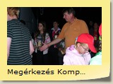 Megérkezés Kompedálba