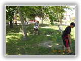 Iskolások parkgondozása 015